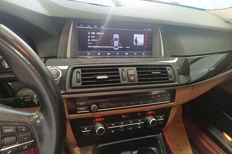 Used BMW 5 Series 2017 520Li Elegant Edition Audio And AC Panel