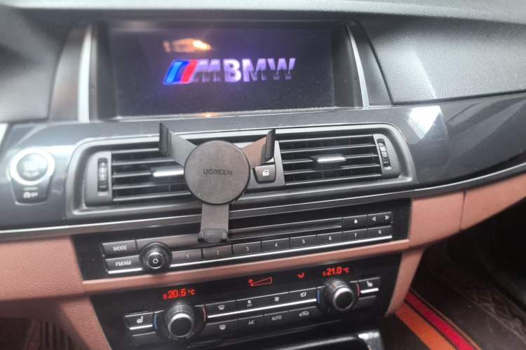 Used BMW 5 Series 2017 520Li Elegant Edition Audio And AC Panel