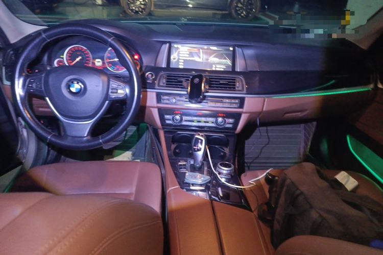 Used BMW 5 Series 2017 520Li Elegant Edition Center Console