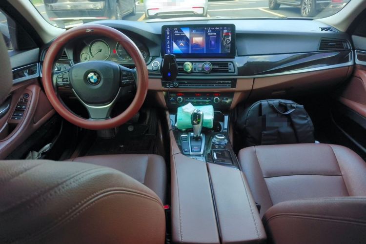 Used BMW 5 Series 2017 525Li Leading Model Center Console