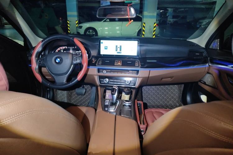 Used BMW 5 Series 2017 520Li Elegant Edition Center Console