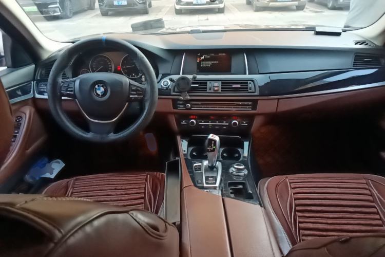 Used BMW 5 Series 2017 520Li Elegant Edition Center Console