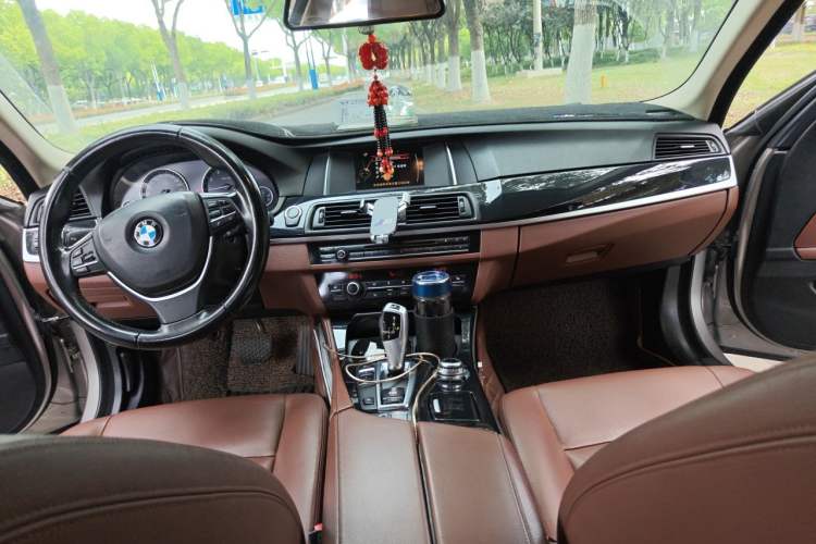 Used BMW 5 Series 2017 520Li Elegant Edition Center Console