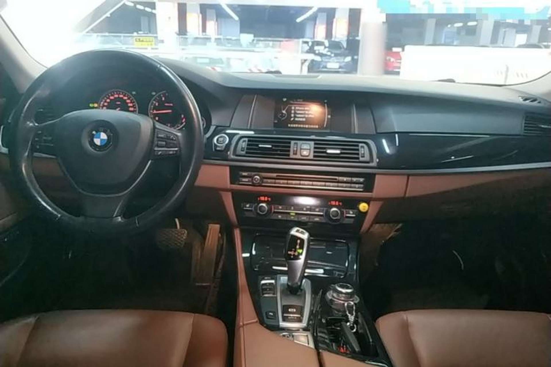 Used BMW 5 Series 2017 520Li Elegant Edition Center Console