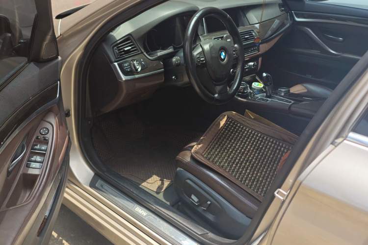 Used BMW 5 Series 2017 525Li Luxury Design Package Driver Seat