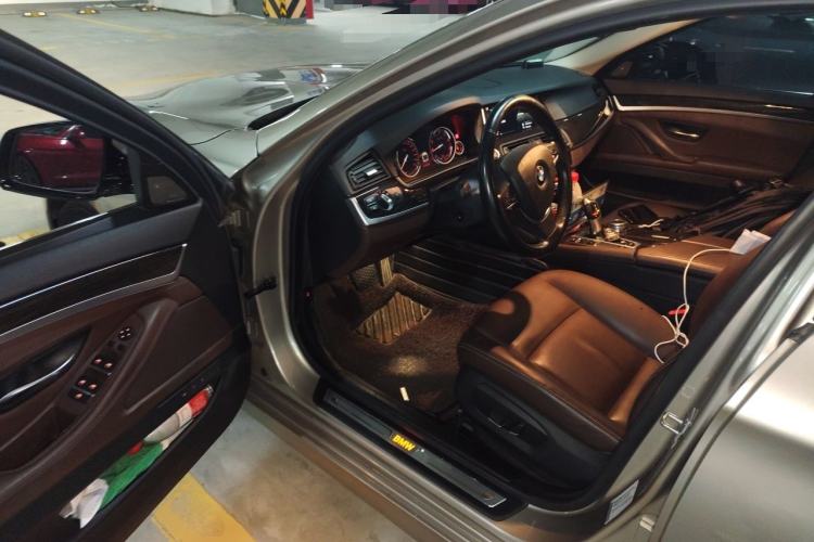 Used BMW 5 Series 2017 525Li Luxury Design Package Driver Seat