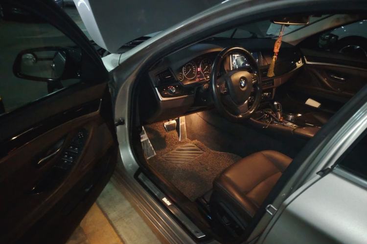 Used BMW 5 Series 2017 525Li Luxury Design Package Driver Seat
