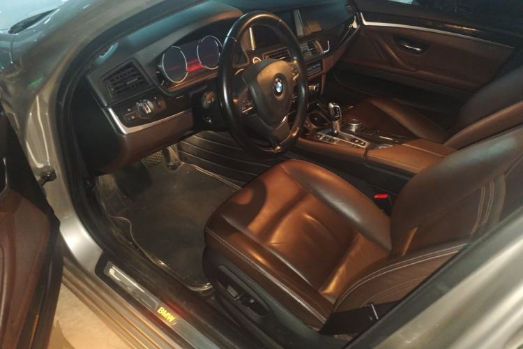Used BMW 5 Series 2017 525Li Luxury Design Package Driver Seat