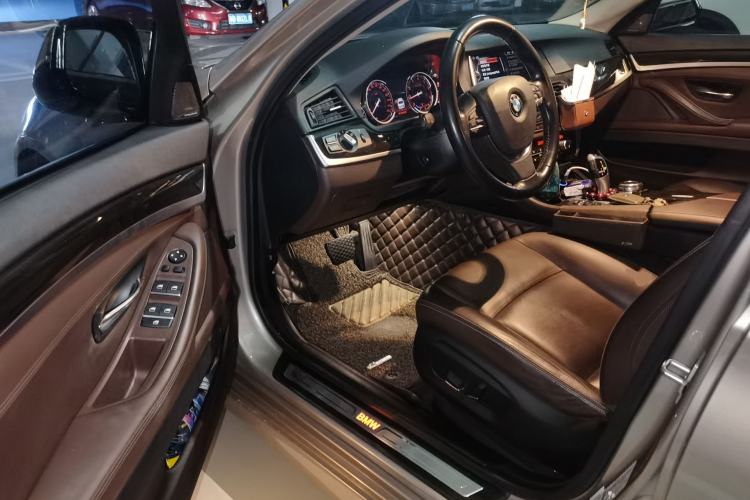 Used BMW 5 Series 2017 525Li Luxury Design Package Driver Seat
