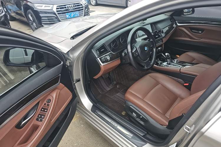Used BMW 5 Series 2017 525Li Leading Model Driver Seat