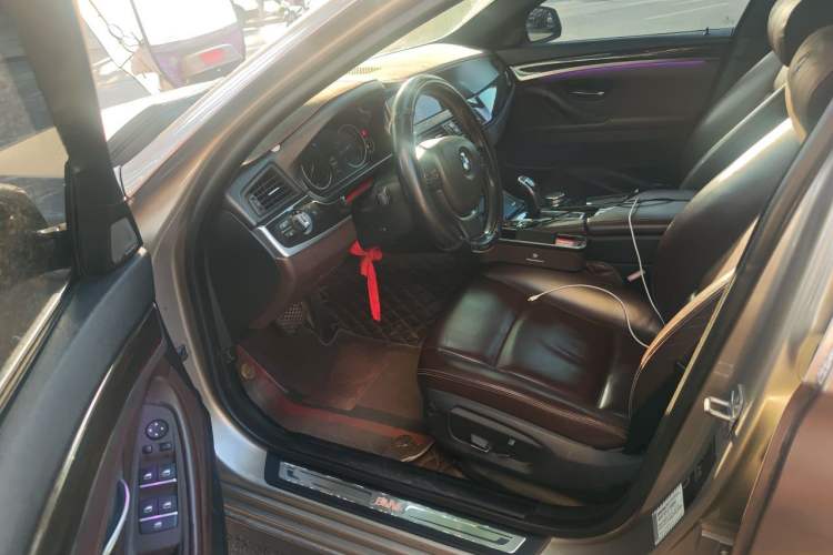 Used BMW 5 Series 2017 525Li Luxury Design Package Driver Seat