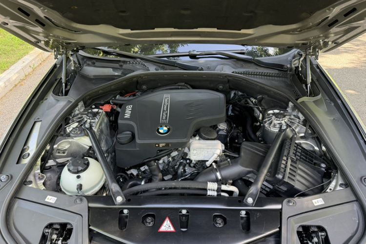 Used BMW 5 Series 2017 525Li Luxury Design Package Engine Bay