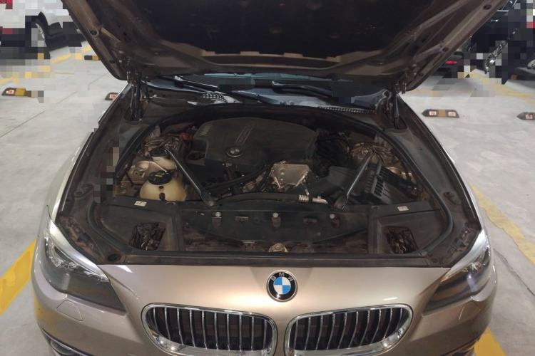 Used BMW 5 Series 2017 525Li Luxury Design Package Engine Bay