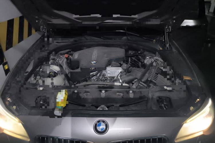 Used BMW 5 Series 2017 525Li Luxury Design Package Engine Bay