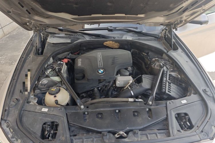 Used BMW 5 Series 2017 525Li Luxury Design Package Engine Bay