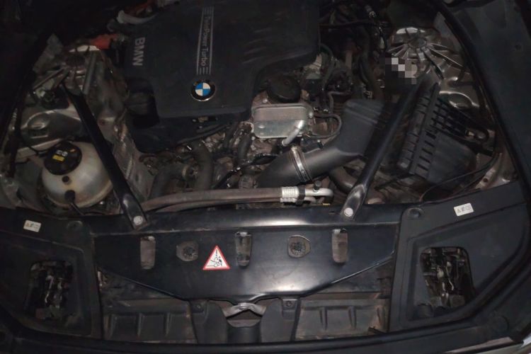Used BMW 5 Series 2017 525Li Luxury Design Package Engine Bay