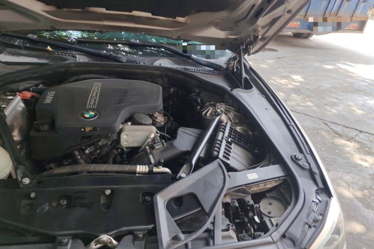 Used BMW 5 Series 2017 525Li Luxury Design Package Engine Bay Left