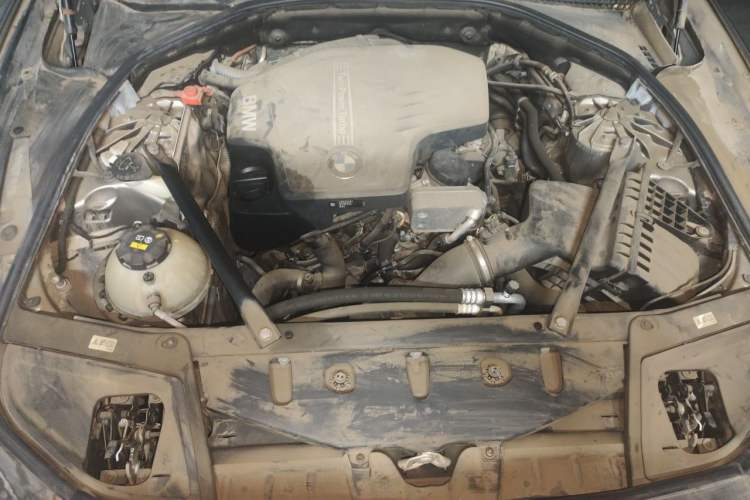 Used BMW 5 Series 2017 525Li Luxury Design Package Engine Bay