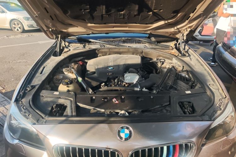 Used BMW 5 Series 2017 525Li Luxury Design Package Engine Bay