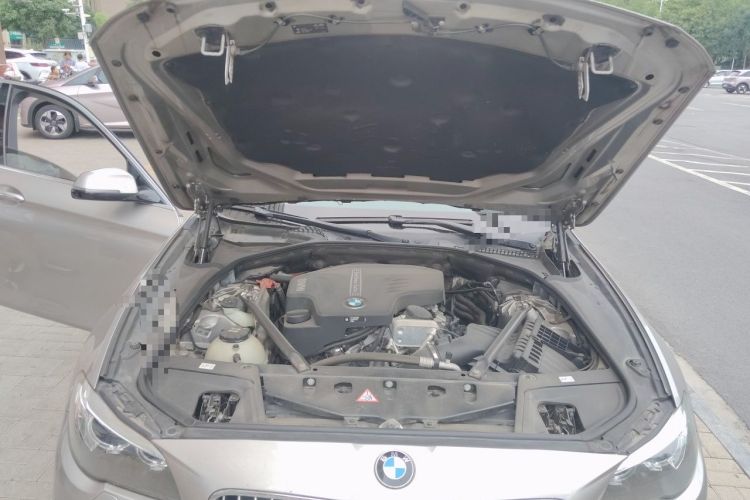 Used BMW 5 Series 2017 525Li Luxury Design Package Engine Bay