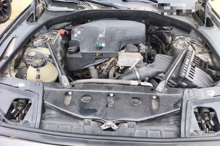 Used BMW 5 Series 2017 525Li Luxury Design Package Engine Bay