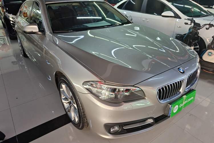 Used BMW 5 Series 2017 525Li Leading Model Exterior 1