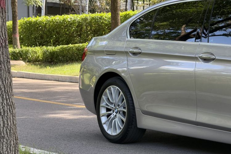 Used BMW 5 Series 2017 525Li Luxury Design Package Exterior 11