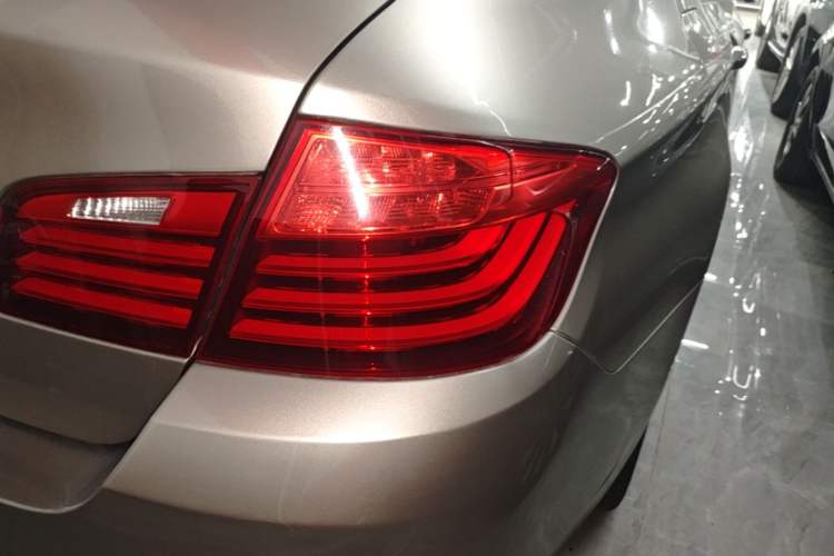 Used BMW 5 Series 2017 525Li Luxury Design Package Exterior 2