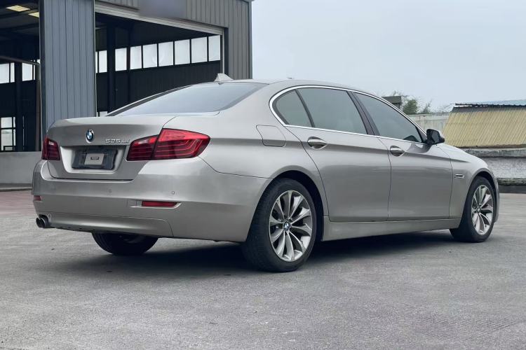 Used BMW 5 Series 2017 525Li Leading Model Exterior 3
