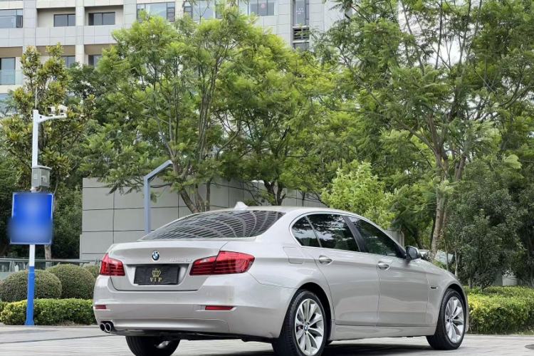 Used BMW 5 Series 2017 525Li Leading Model Exterior 3