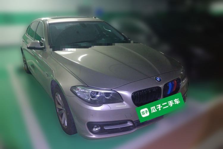 Used BMW 5 Series 2017 520Li Elegant Edition Front Right 45 Deg