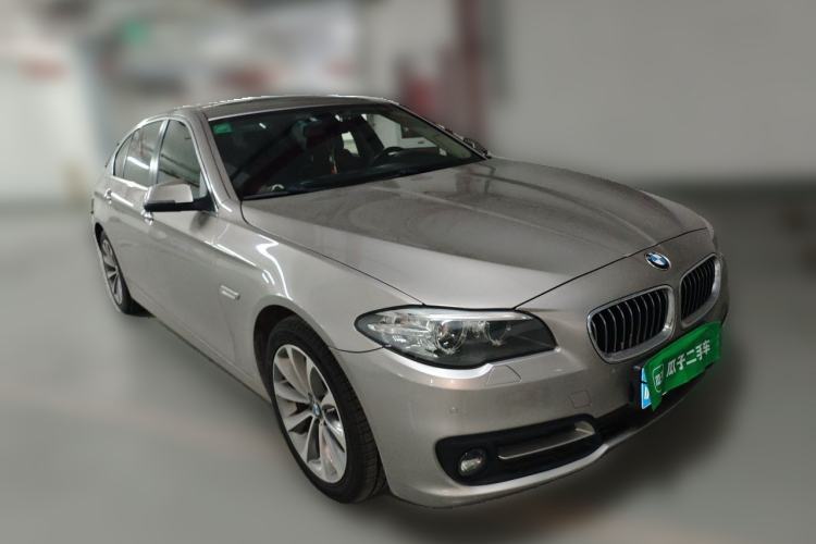 Used BMW 5 Series 2017 528Li Leading Model Front Right 45 Deg