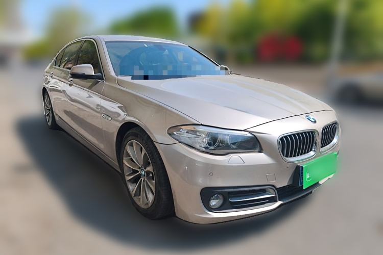 Used BMW 5 Series 2017 525Li Leading Model Front Right 45 Deg