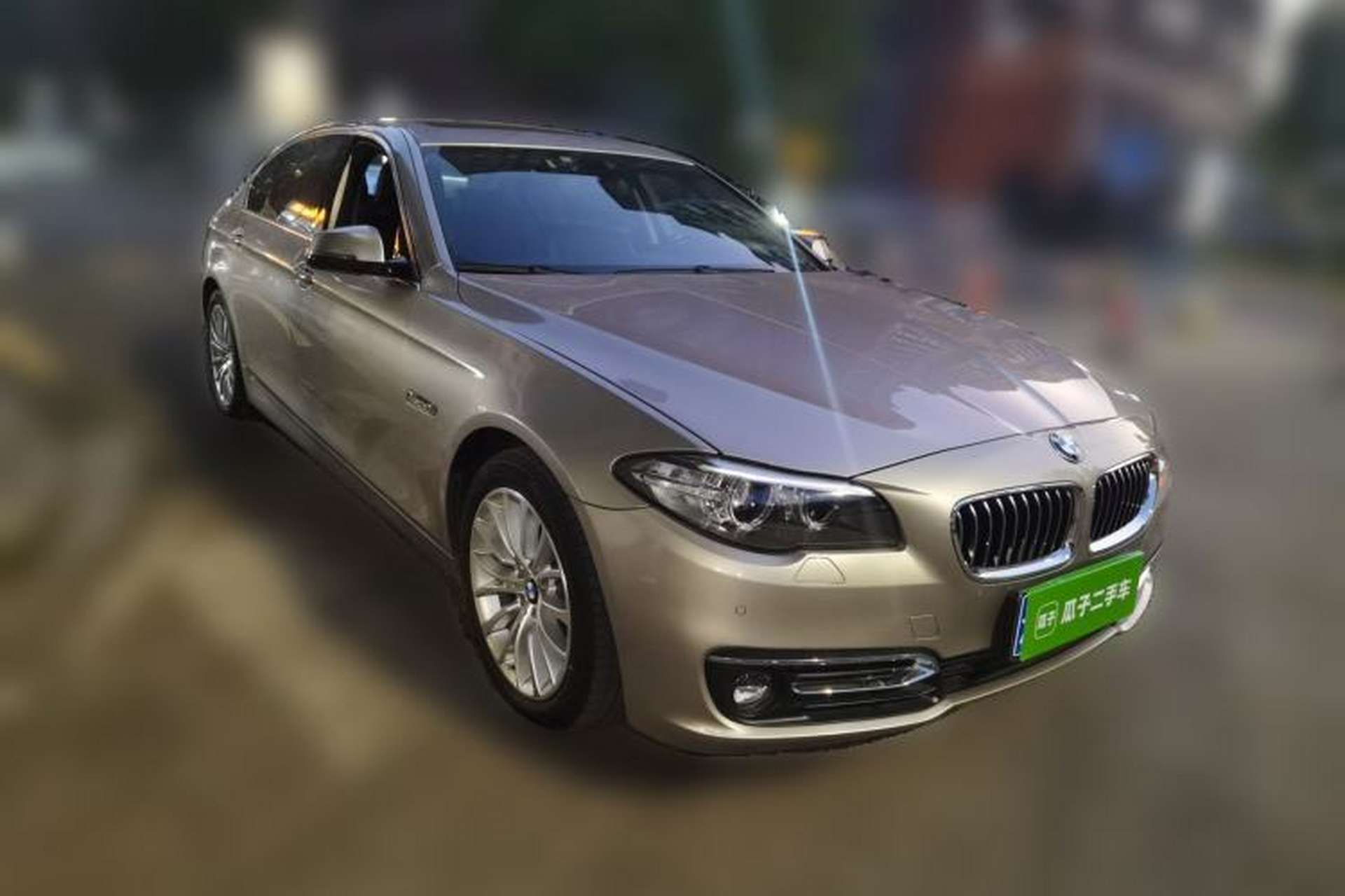 Used BMW 5 Series 2017 525Li Luxury Design Package Front Right 45 Deg