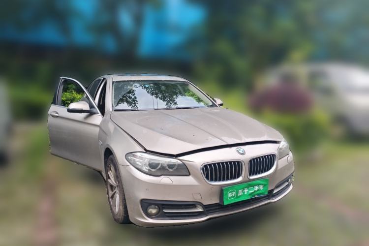 Used BMW 5 Series 2017 520Li Elegant Edition Front Right 45 Deg
