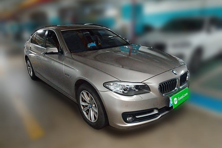 Used BMW 5 Series 2017 520Li Elegant Edition Front Right 45 Deg