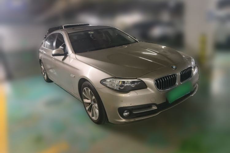 Used BMW 5 Series 2017 525Li Leading Model Front Right 45 Deg