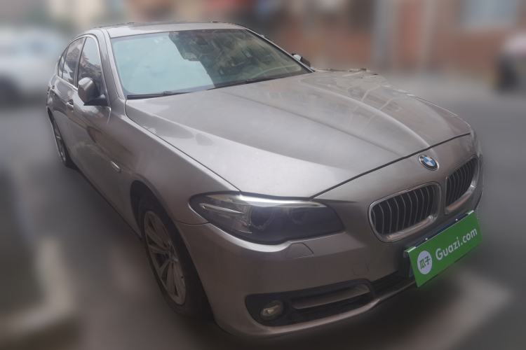 Used BMW 5 Series 2017 520Li Elegant Edition Front Right 45 Deg