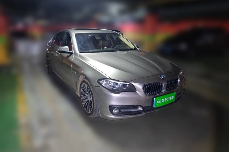 Used BMW 5 Series 2017 525Li Leading Model Front Right 45 Deg
