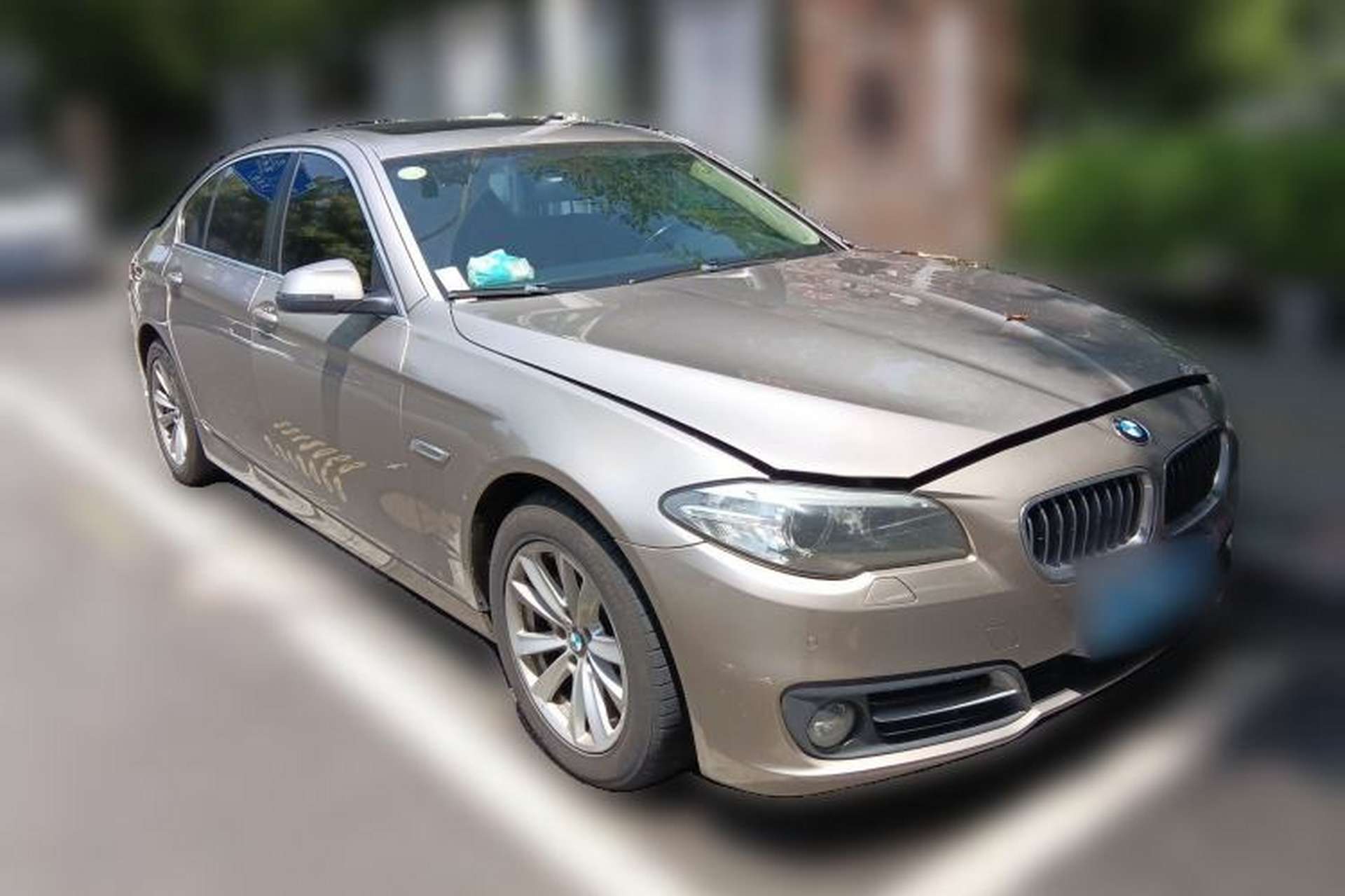 Used BMW 5 Series 2017 520Li Elegant Edition Front Right 45 Deg