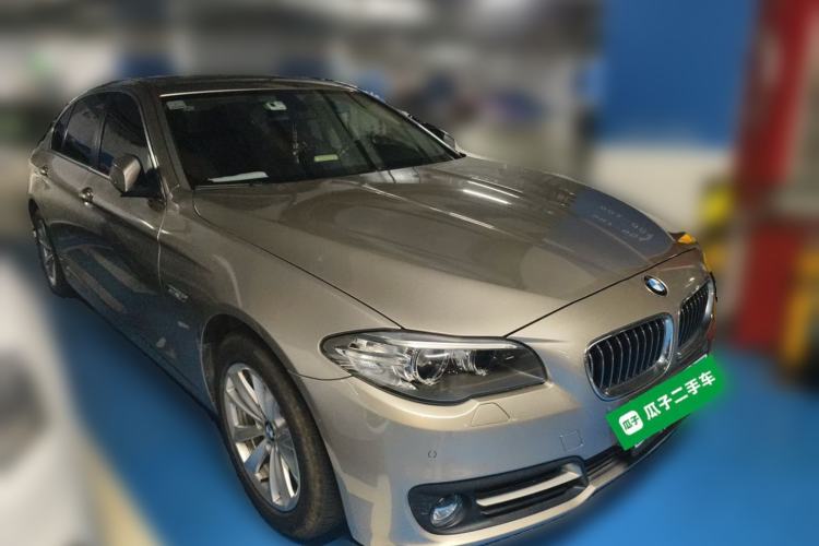 Used BMW 5 Series 2017 520Li Elegant Edition Front Right 45 Deg