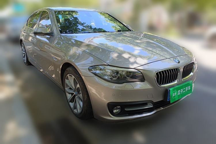 Used BMW 5 Series 2017 525Li Leading Model Front Right 45 Deg