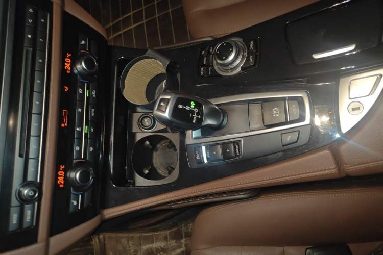 Used BMW 5 Series 2017 520Li Elegant Edition Gear Lever