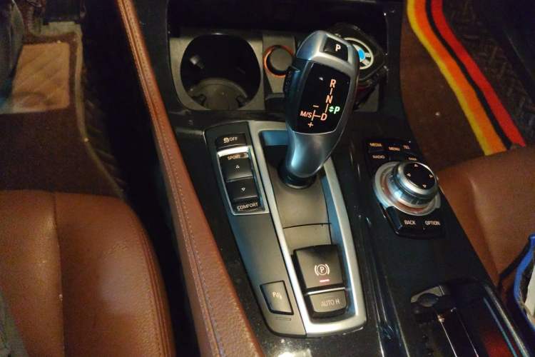 Used BMW 5 Series 2017 520Li Elegant Edition Gear Lever