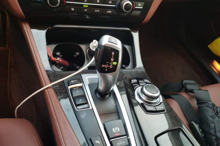 Used BMW 5 Series 2017 525Li Leading Model Gear Lever