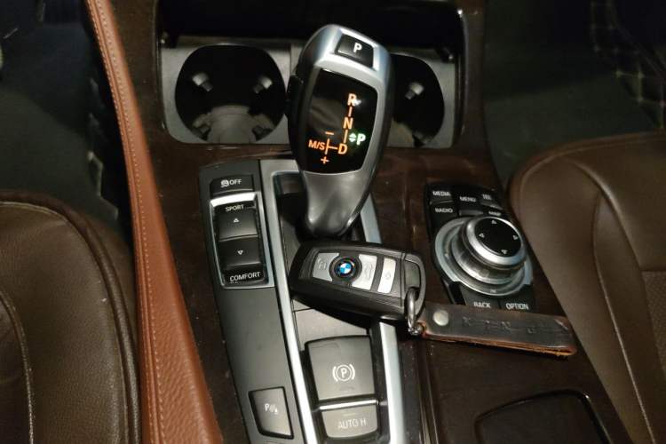 Used BMW 5 Series 2017 525Li Leading Model Gear Lever