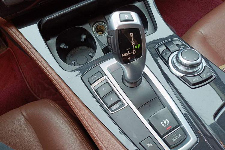Used BMW 5 Series 2017 520Li Elegant Edition Gear Lever