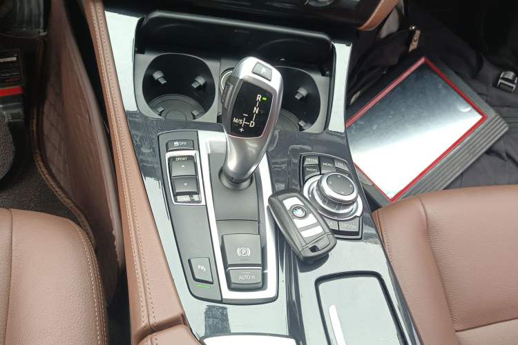 Used BMW 5 Series 2017 520Li Elegant Edition Gear Lever
