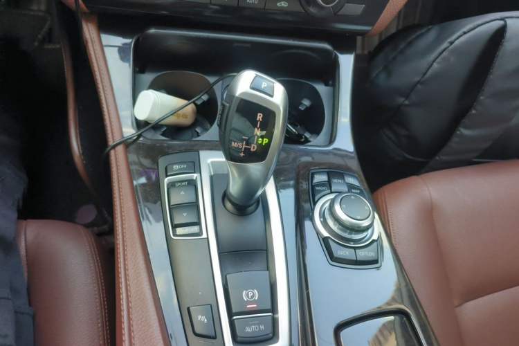 Used BMW 5 Series 2017 525Li Leading Model Gear Lever