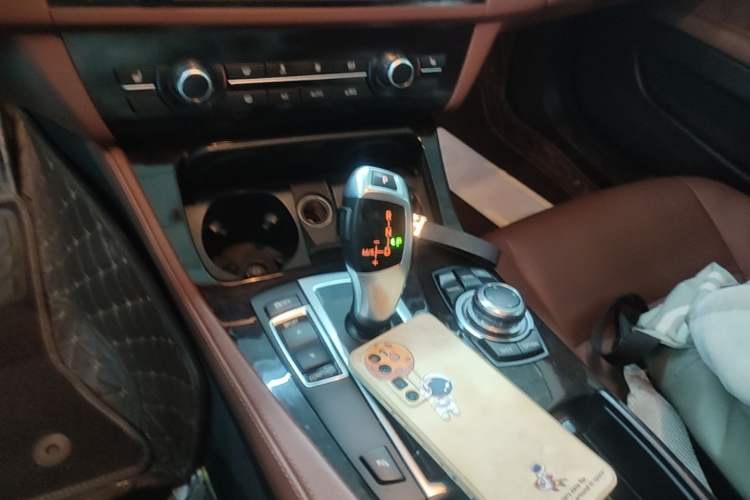 Used BMW 5 Series 2017 525Li Leading Model Gear Lever